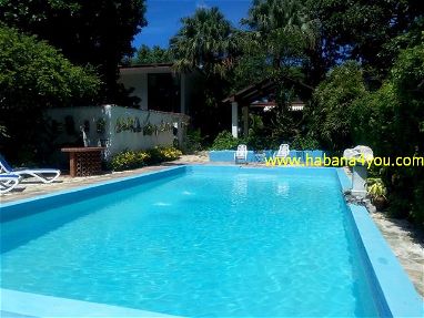Casa con piscina de 3 habitaciones en Siboney. WhatsApp 5 3726640 - Img main-image