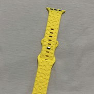Pulsera silicona amarilla para apple watch, medida 38/40/41 mm - Img 55275477