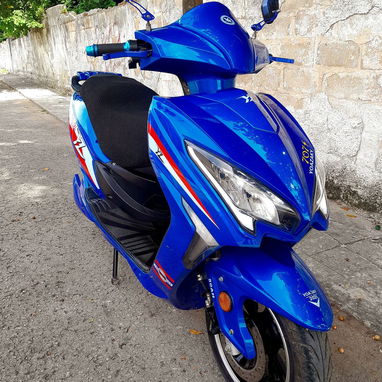 Motos Eléctricas Yoasaky y Isuki - 8/9