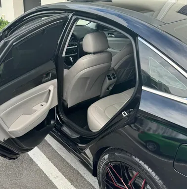 Vendo o negocio Yhunday sonata del 2019 importado - Img 70738877
