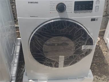 Lavadora secadora al vapor marca HISENSE de 15 kg , Secadora eléctrica a vapor marca Samsung de 11.5 kg y 13kg - Img 66141561