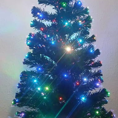 Árbol de navidad con luces y fibra óptica ● Mide 150 cm de alto. ● Tiene incorporado la cúpula en forma de estrella, luc - 3/5