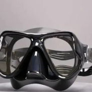 máscara de buceo y snorkel para adultos de diseño clásico con un solo lente panorámico. - Img 56998689