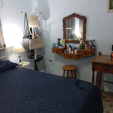*$15.000usd. En venta casa (BAJOS) puerta de calle, con placa ocupada en El Cerro. Cerca de la esquina de Tejas o el Se - Img 123558695