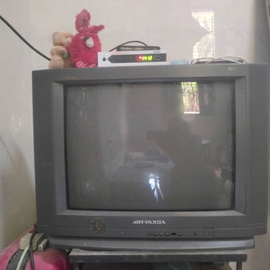 Se vende televisor con cajita precio 50 USD - 2/2