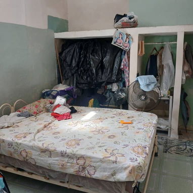 🏡*162-Venta de Casa puerta de calle en Arroyo Naranjo [ Los Pinos, cerca del Policlínico ]*  🚘*Tiene garaje amplio*  ☝ - 3/5