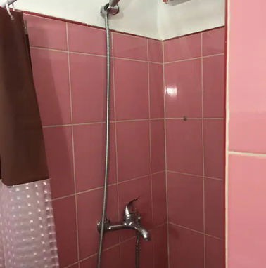 SE RENTA APTO INDEPENDIENTE EN EL VEDADO. ONE ROOM. 4TO PISO. WIFI.54026428 - Img 78874332