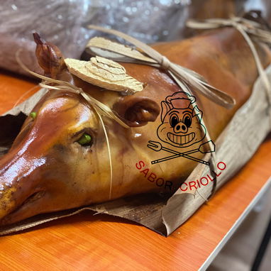 ⏬️ ENCARGA CON SABOR CRIOLLO ⏬️ Cerdo asado al carbón para compartir con los tuyos: 🐷🥵  • CERDO ENTERO •PIERNA ASADA • - Img 127174573