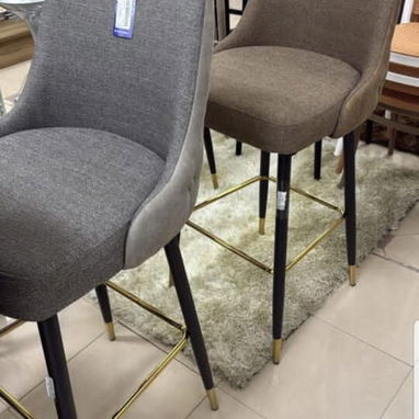 Banqueta silla de bar para desayunar con base cromada y otros modelos disponibles nuevas en caja comunícate con Pedro - Img 109919565