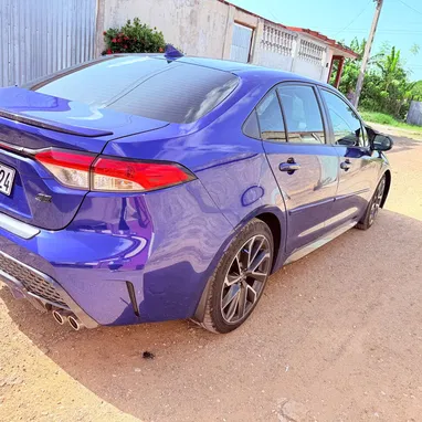 TOYOTA COROLLA  2022 SE - 2/2