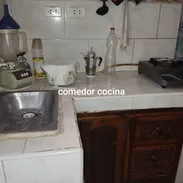 NO GESTORES. Apto de 1 cuarto,comedor cocina,baño,patio,agua por gravedad y motor, p libre, 2 tanques,cerca de Ave 31 - Img 52697695