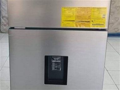 Refrigerador Samsung de 15.5 pies con Dispensador ( Tecnología Inverter). Nuevo en su caja!! - Img main-image