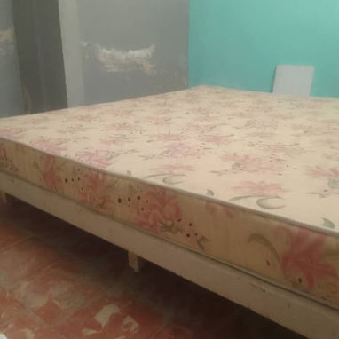Cama imperial con colchón. - Img 116748754