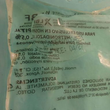 Metronidazol en suero de 100ml al 0.5 % - Img 125309793
