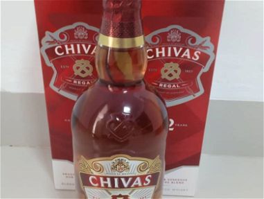 Whisky Chivas Regal 12 años de 1 litro - Img main-image