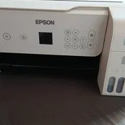 Impresora Etson ET 2800. De uso en perfecto estado, se deja recipiente de tinta negra - Img 56288321