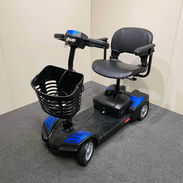 Vendo una SILLA de RUEDAS ELECTRICA tipo scooter - Img 57464420