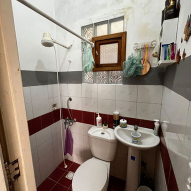 CENTRO HABANA PRÓXIMO AL CAPITOLIO Y AL PARQUE DE LA FRATERNIDAD APARTAMENTO DE 3 CUARTOS Y 2 BAÑOS ÓPTIMO ESTADO - 7/7