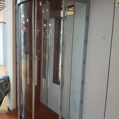 Si desea lujo seguridad y rapidez en manpara, paño fijos o Cabinas para su baño contactanos - Img 121871749