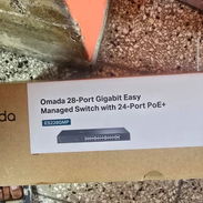 Swicth tp-link es poe,gestionable y a gigabit. 28-Port Gigabit y 2 puerto son sfp el es modelo ES228GMP.es nuevo en caja - Img 56280769