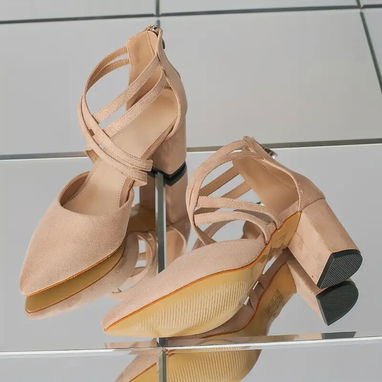 Tacones Talla 42 Beige Puntiagudos con Tacón Cuadrado y Correas Cruzadas - 2/2