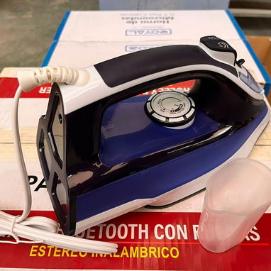 TABLA DE PLANCHAR PLEGABLE+ PLANCHA A VAPOR ROYAL, ENTREGA DE FACTURA, VARIEDAD DE OFERTAS DE COMBOS - Img 126693794