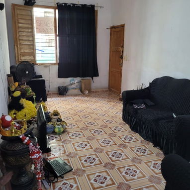 Se vende casa en planta baja en centro habana 1er apartamento de un edificio moderno de 9 apartamentos   (3 por piso), e - 3/10
