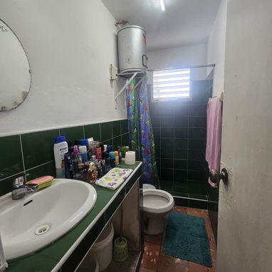 🏡*116_⚠️Gran⚠️Oferta⚠️De un Apto en el Cerro en un 3er piso de los edificios no tan altos,son anchos de pasos cortos,vi - Img 122990037