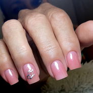 Manicura profesional en tecnicas de acrilico y gel - Img 56847565
