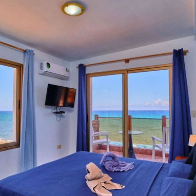 Se alquila hermosa casa de lujo pegada al mar con piscina. Vista al mar en Santa Fe, Playa - Img 121248869