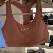 Top originales nike para hacer ejercicio - Img 53999059