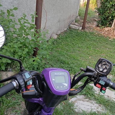 Bicimoto en perfecto estado, solo 900 kms - Img 124115858