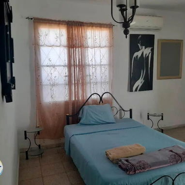Casa de Renta con Piscina en Guanabo a una cuadra de ma Playa - 9/9