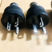 ESPIGAS MACHO 15-20 y 30A PARA PROTEGER Y ESTABILIZAR SU PLANTA ELÉCTRICA Y VIVIENDA CONTRA ALTOS/BAJOS VOLTAJES (NUEVO) - Img 50495816