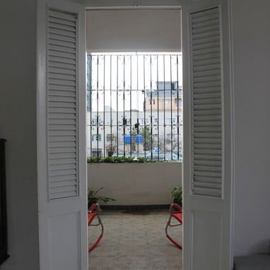 Renta de apartamento sin apagones en vedado - Img 121581395
