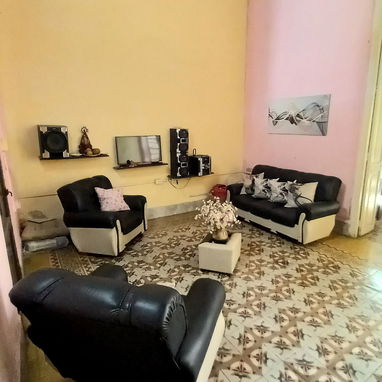 CASA COLONIAL EN VENTA - Img 125343787