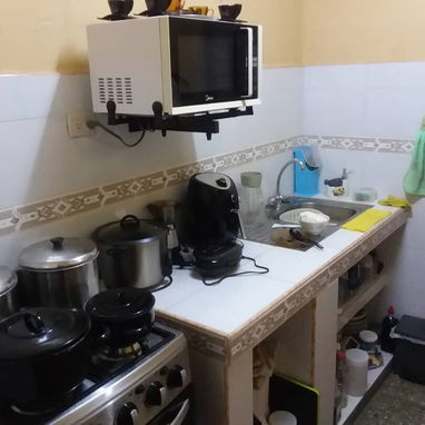Casa de 2/4 y placa libre, Cerro, por Tulipán - 9/10