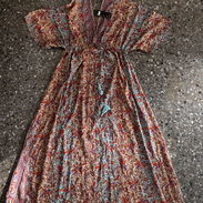 Vendo vestidos de mujer - Img 56742019