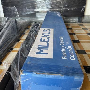 Vendo un juego de cama king size con su colchón king size nuevo todo en caja importado. - Img 124084081