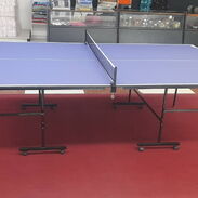 -Mesa de Ping Pong. Con 2 raquetas y 3 pelotas - Img 45370307