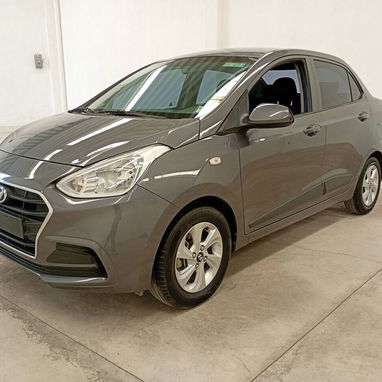 Hyundai Grand i10 MARRÓN – $70 USD/día - 2/2