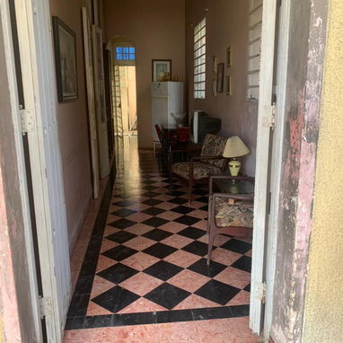 Casa Totalmente independiente Santo Suárez Grande 65mil 53582376 - 6/10