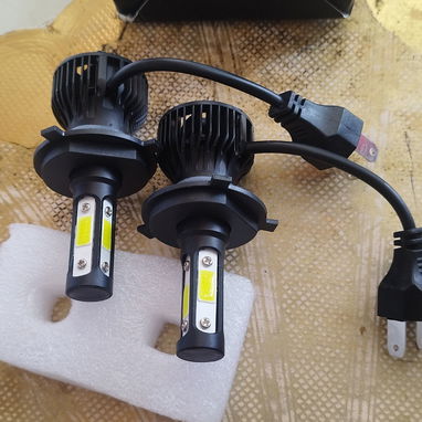 Bombillos LED H4 4caras en su caja a estrenar - Img 86002189
