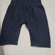 Mono enterizo deportivo elastizado negro. Puede servir de faja - Img 55814501