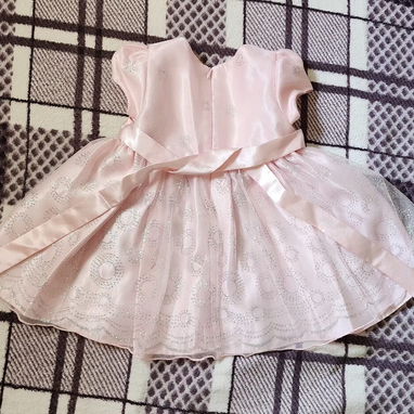 Bata rosada de 1 año y medio - 3/3