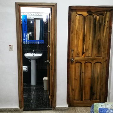 SE RENTA APTO PRIVADO DE UNA HABITACIÓN POR 25 Y MALECON EN CENTRO HABANA. 54026428 - Img 121106317