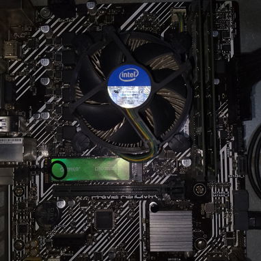 Se vende pc de poco uso - 4/5