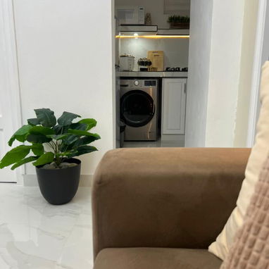 🏠 VENDO APARTAMENTO EN EL VEDADO — (ME AJUSTO CON DINERO EN MANO) - Img 125796703