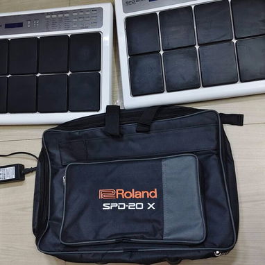 Se vende pad Roland SPD20X en perfecto estado, con adaptador y funda originales. - Img 124072979