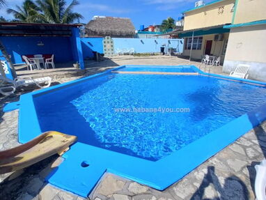 👉🏻🔱Se renta casa con piscina de 5 habitaciones climatizadas en la playa de Guanabo RESERVAS POR WHATSAPP 52463651🔱✨ - Img 35382383